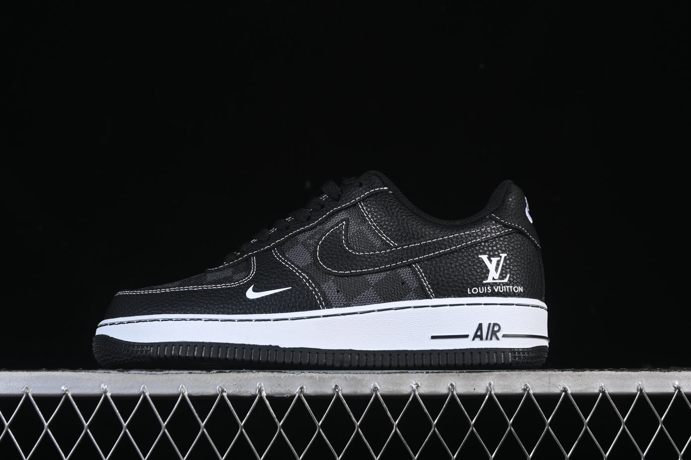 All categories Nk Air Force 1 Air Force series Nk Air Force 1 Low Air Force low-top Nike Air Force 1'07 Low LV joint checkered black pebbles Air Force 1 low-top casual sneakers CZ3986-001